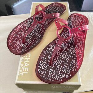Michael Kors Joe Jelly Sandals in Fuchsia/Hot Pink. Size 8